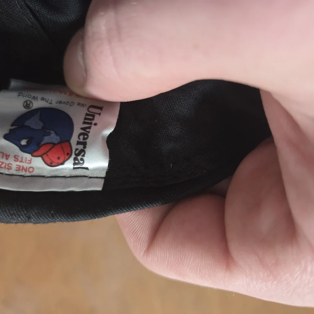 Black Star Trek Cap - Picture 2 of 6